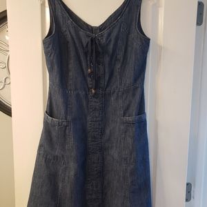 Chadwicks of Boston denim dress with pockets. Size 4